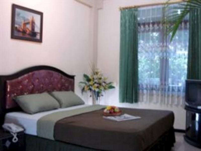 Hotel Galuh Anindita Джокьякарта Экстерьер фото
